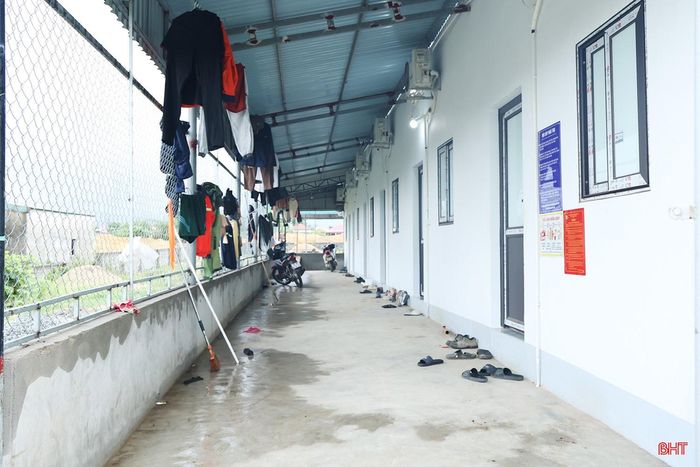 Nhà trọ cho thuê tại phường Vũng Áng phục vụ nhu cầu của công nhân, người lao động.