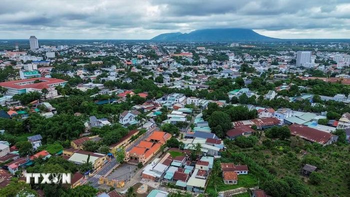Đình Hiệp Ninh là nơi lưu giữ ký ức về thời kỳ mở đất, khi những thế hệ tiền nhân khai hoang, lập ấp, xây dựng làng xã và góp phần hình thành vùng đất Tây Ninh ngày nay. (Ảnh: Giang Phương/TTXVN)