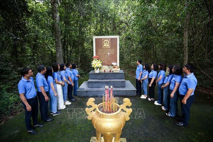 Các di tích lịch sử, văn hóa trong Vườn quốc gia Lò Gò - Xa Mát là thế mạnh để Tây Ninh phát triển các sản phẩm du lịch sinh thái, giáo dục truyền thống mang bản sắc riêng.