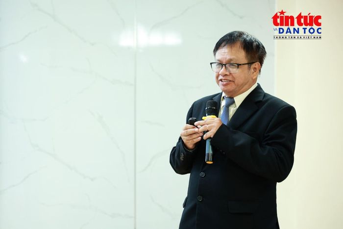 Ông Hứa Phú Doãn, Chủ tịch Hội Thiết bị Y tế TP Hồ Chí Minh phát biểu tại sự kiện.