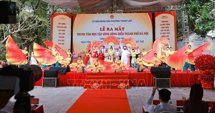 Việc ra mắt trung tâm học tập cộng đồng điểm là bước đi quan trọng nhằm hiện thực hóa chủ trương phát triển học tập suốt đời gắn với phát triển kinh tế - xã hội của địa phương theo Chương trình hành động số 05-CTr/TU của Thành ủy Hà Nội thực hiện Nghị quyết số 71-NQ/TW của Bộ Chính trị về đột phá phát triển giáo dục và đào tạo.