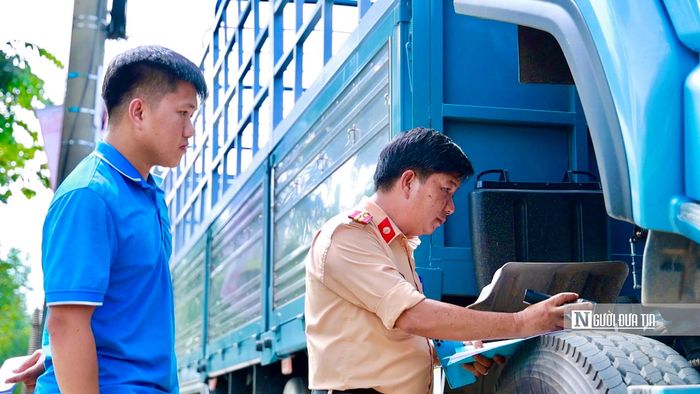 Tổ chức thu thập, xác minh thông tin các loại phương tiện của công nhân và người lao động.