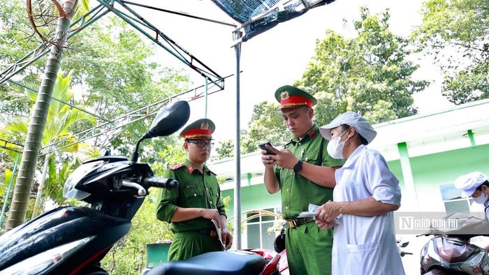 Làm sạch dữ liệu và số hóa hồ sơ đăng ký xe được xem là bước đi quan trọng trong lộ trình xây dựng cơ sở dữ liệu phương tiện giao thông hiện đại.