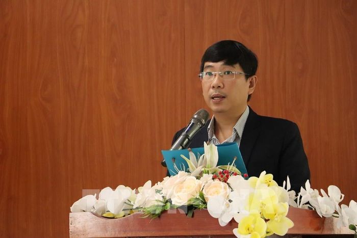 Ông Nguyễn Thanh Phong, Giám đốc Chương trình Đồng bằng sông Cửu Long, IUCN Việt Nam, chia sẻ ý nghĩa của dự án phát triển “Sinh kế mùa nước nổi”. Ảnh: Hồng Nhung - TTXVN