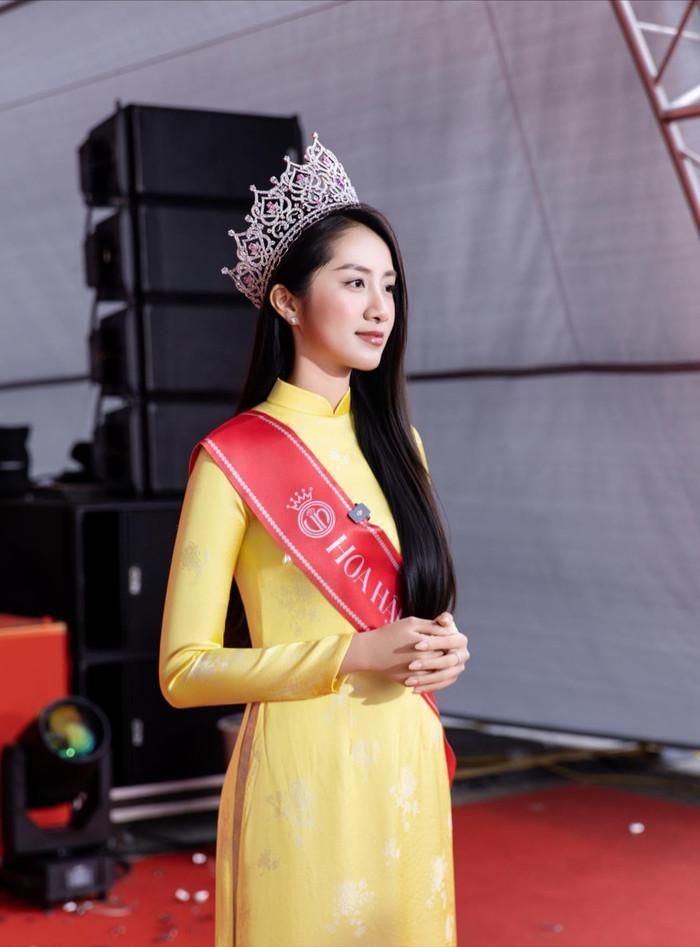 Hà Trúc Linh tích cực tham gia nhiều hoạt động, lịch trình công việc trong nhiệm kỳ của đương kim hoa hậu. Ảnh: FBNV