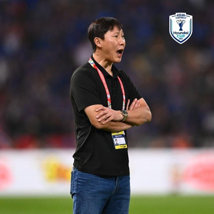 HLV Kim Sang Sik sẽ gặp thách thức lớn. ẢNH: ASEAN United FC