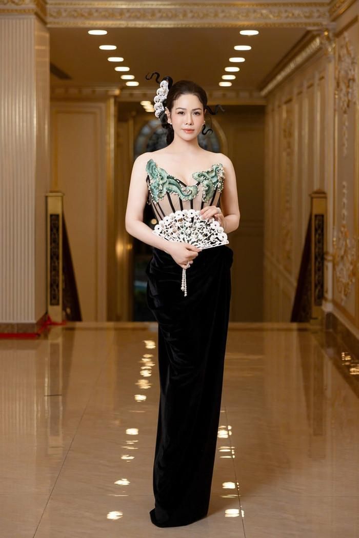 Nhật Kim Anh gây ấn tượng với diện mạo ngày càng thăng hạng. (Nguồn: FBNV)