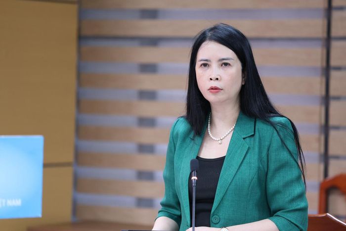 Đồng chí Trần Lan Phương, Phó Bí thư Thường trực Đảng ủy, Phó Chủ tịch Thường trực Hội LHPN Việt Nam, phát biểu ý kiến