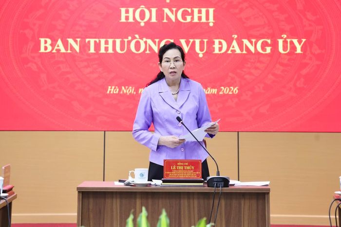 Đồng chí Lê Thị Thủy, Ủy viên TƯ Đảng, Bí thư Đảng ủy, Chủ tịch Hội LHPN Việt Nam, phát biểu chỉ đạo