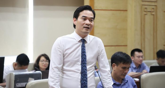 Cục trưởng Cục An toàn thực phẩm, phát biểu.