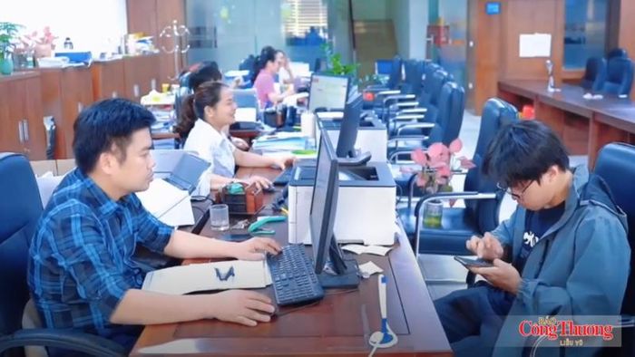 Trong một năm triển khai chính quyền địa phương 2 cấp, Sở Công Thương đã tiếp nhận gần 5.000 hồ sơ thủ tục hành chính, tỷ lệ giải quyết đúng và trước hạn đạt gần như tuyệt đối.