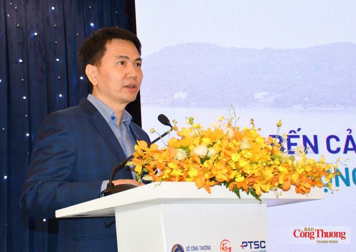 Đại biểu đóng góp ý kiến tại tọa đàm.