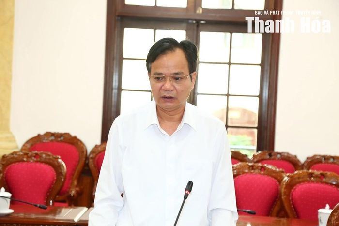 Các đại biểu phát biểu ý kiến tại hội nghị.