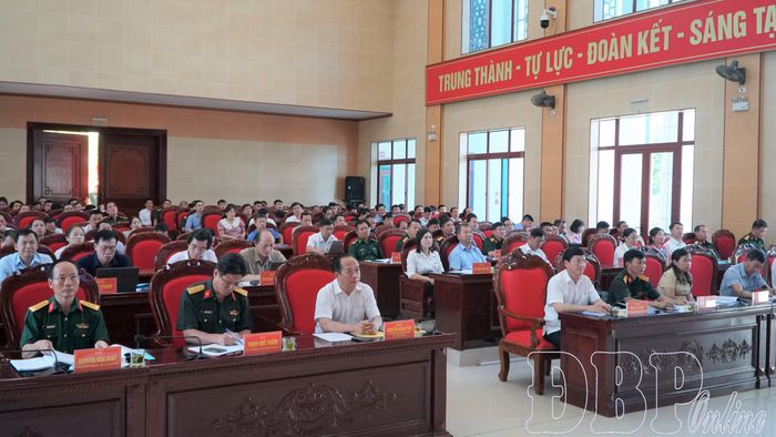 Đại biểu tham dự Hội nghị.