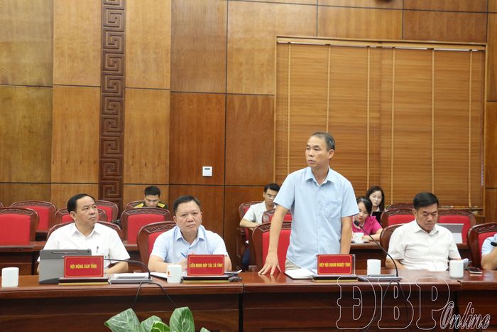 Đại diện Hiệp hội doanh nghiệp tỉnh tham gia ý kiến tại hội nghị.