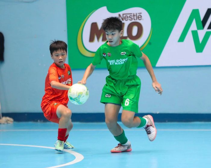 U.11 Học viện bóng đá Trường Tươi Đồng Nai (áo xanh) vào tứ kết khi vượt qua U.11 PVF-CAND ở vòng 1/8. Nguồn: Facebook