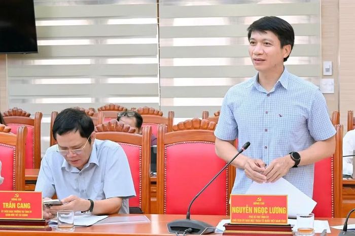 Phó Bí thư Tỉnh ủy Nguyễn Ngọc Lương đề nghị xây dựng đề án phát triển du lịch tạo điểm nhấn, phát huy bản sắc và dư địa văn hóa của tỉnh. Ảnh: Đức Thụy