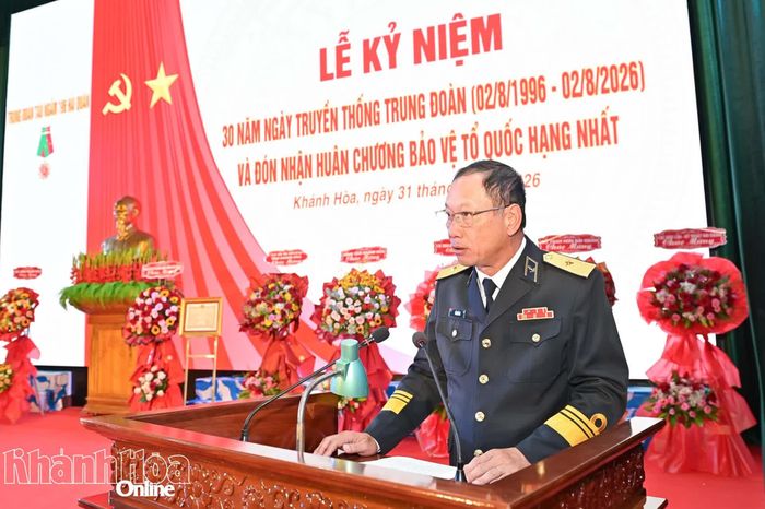 Chuẩn Đô đốc Đỗ Quốc Ân phát biểu chúc mừng, chỉ đạo tại lễ kỷ niệm.