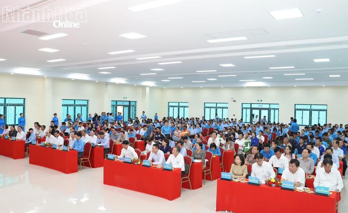 Quang cảnh hội nghị.