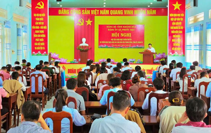 Quang cảnh hội nghị.