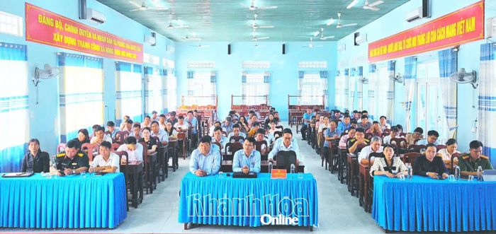 Các đại biểu dự hội nghị.