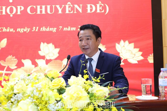 Đồng chí Lý Công Hậu - Phó Chủ tịch HĐND tỉnh phát biểu nhận nhiệm vụ.