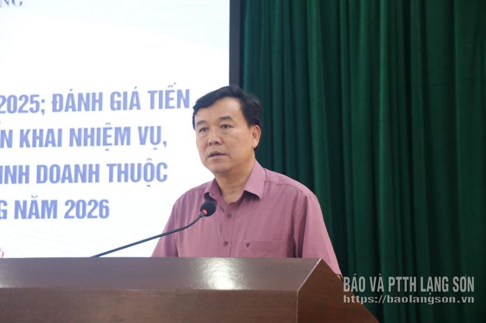 Giám đốc Sở Nông nghiệp và Môi trường phát biểu tại hội nghị