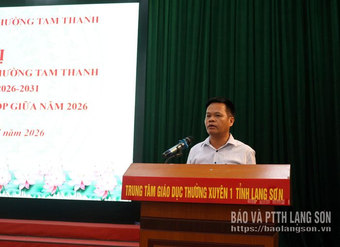 Đồng chí Phó Bí thư Thường trực Đảng ủy, Chủ tịch HĐND phường phát biểu kết luận hội nghị