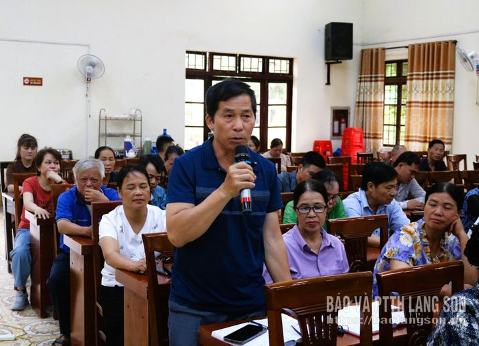 Cử tri khối Bản Viển phát biểu tại hội nghị