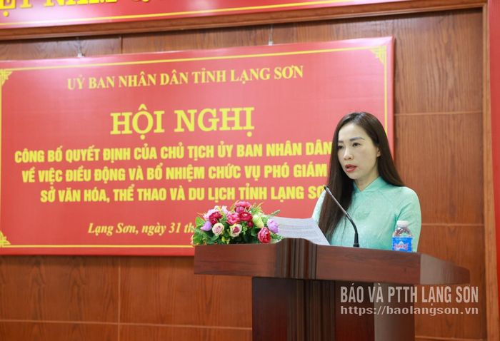 Bà Trần Thị Bích Hạnh, tân Phó Giám đốc Sở VHTT&DL tỉnh phát biểu nhận nhiệm vụ