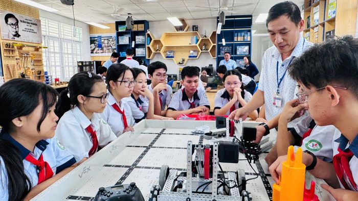 Tiết học STEM tại Trường THCS Lê Văn Tám