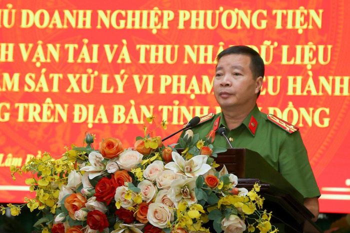 Đại tá Nguyễn Tường Vũ, Phó Giám đốc Công an tỉnh phát biểu tại hội nghị tuyên truyền