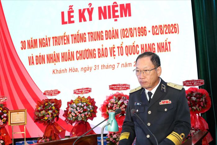 Chuẩn Đô đốc Đỗ Quốc Ân, Phó Tư lệnh Quân chủng Hải quân phát biểu chỉ đạo