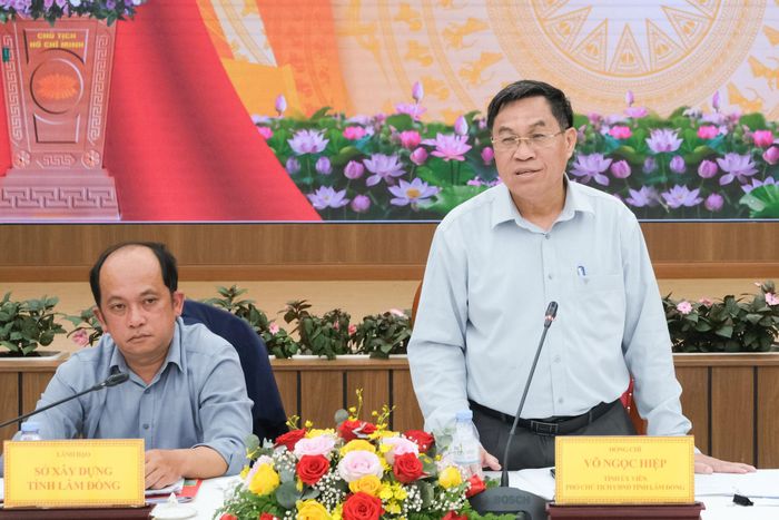 Tỉnh ủy viên, Phó Chủ tịch UBND tỉnh Lâm Đồng Võ Ngọc Hiệp phát biểu chỉ đạo buổi làm việc