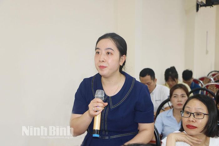 Đại diện người lao động phát biểu ý kiến tại hội nghị.