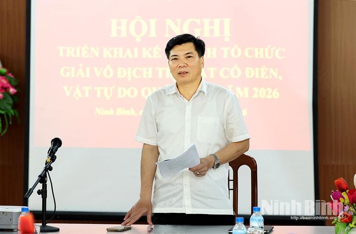 Đồng chí Nguyễn Mạnh Cường, Phó Giám đốc Sở Văn hóa và Thể thao phát biểu kết luận hội nghị.