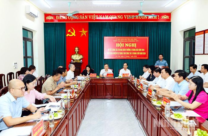 Quang cảnh hội nghị.