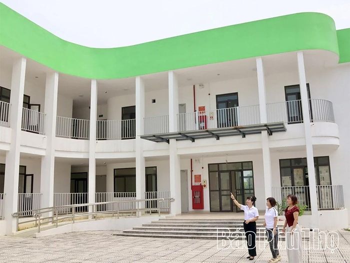 Năm học 2026–2027, Trường Mầm non Lê Đồng được tiếp nhận thêm điểm trường mới tại Khu đô thị Âu Cơ, góp phần mở rộng quy mô giáo dục, đáp ứng tốt hơn nhu cầu học tập của trẻ trên địa bàn.