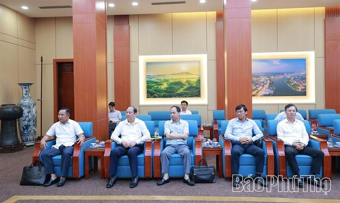 Đại diện các sở, ban, ngành tham dự buổi làm việc.