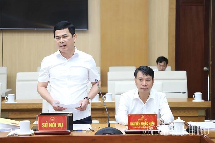 Giám đốc Sở Nội vụ Trần Việt Cường phát biểu tại hội nghị.