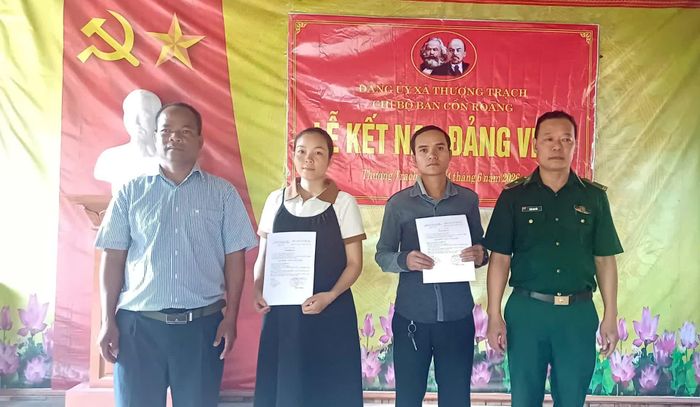 Đảng bộ xã Thượng Trạch luôn chú trọng về chất lượng trong công tác phát triển đảng viên mới - Ảnh: T.P