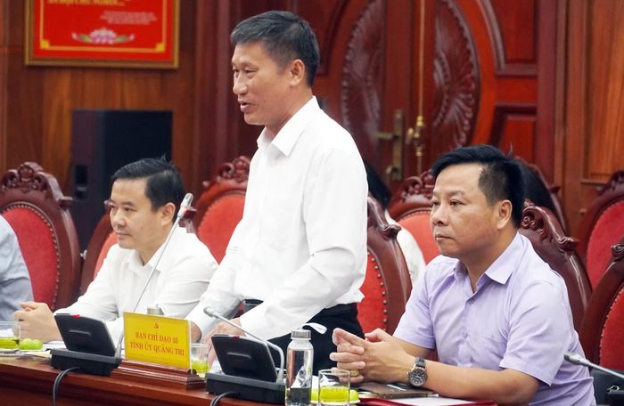Đại biểu thảo luận tại buổi làm việc - Ảnh: N.M