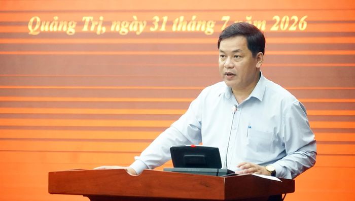Đồng chí Trần Ngọc Ánh, Phó trưởng Ban Tuyên giáo và Dân vận Tỉnh ủy, thành viên Ban Chỉ đạo 35 Tỉnh ủy trình bày báo cáo tại buổi làm việc - Ảnh: N.M