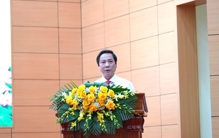 Đồng chí Hoàng Nam, Phó Chủ tịch Thường trực UBND tỉnh phát biểu tại hội nghị - Ảnh: T.Đ