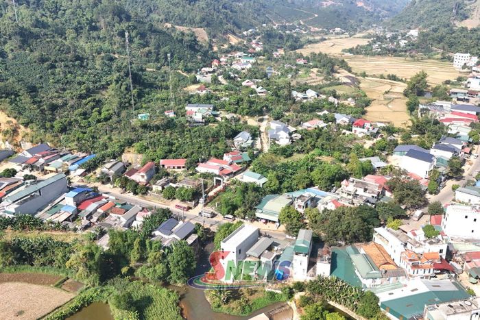 Trung tâm xã Chiềng Mai.