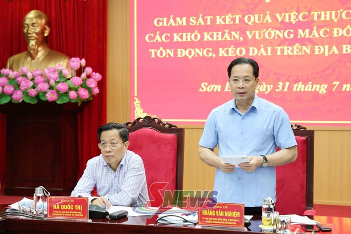 Đồng chí Hoàng Văn Nghiệm, Ủy viên Ban Chấp hành Trung ương Đảng, Bí thư Tỉnh ủy, Trưởng Đoàn đại biểu Quốc hội tỉnh, phát biểu tại cuộc giám sát.