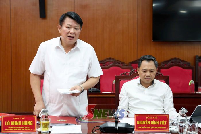 Đồng chí Lò Minh Hùng, Phó Bí thư Thường trực Tỉnh ủy, Chủ tịch HĐND tỉnh, phát biểu tại cuộc giám sát.