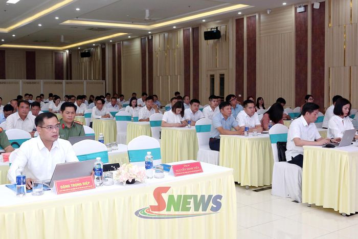 Các đại biểu tham dự Hội nghị.
