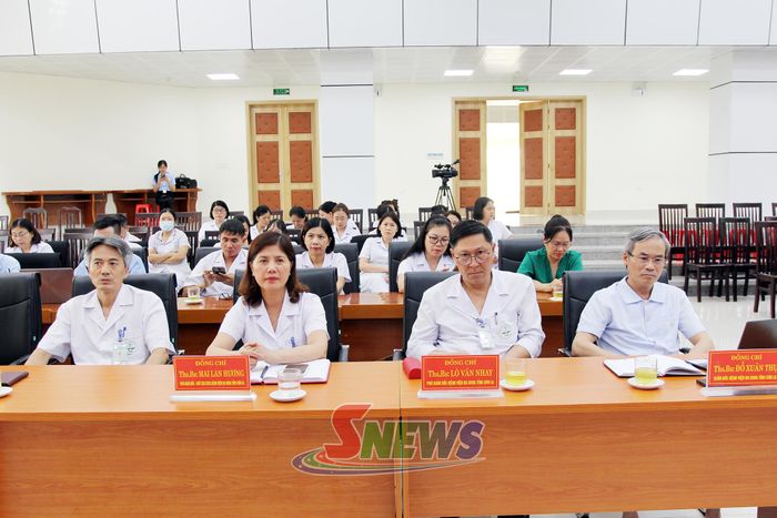 Các đại biểu tham dự hội nghị