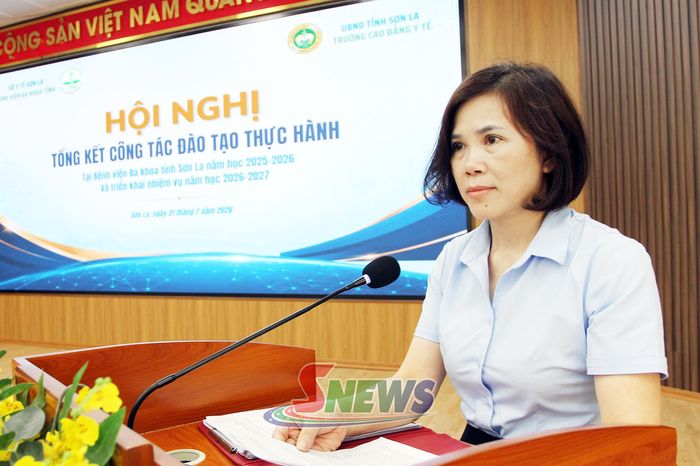 Bà Hoàng Thị Thúy Hà, Hiệu trưởng Trường cao đẳng Y tế Sơn La phát biểu